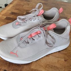 PUMA Womens Size 8 Pc Runner Mesh Lace Up Sneakers Shoes Casual - Grey 