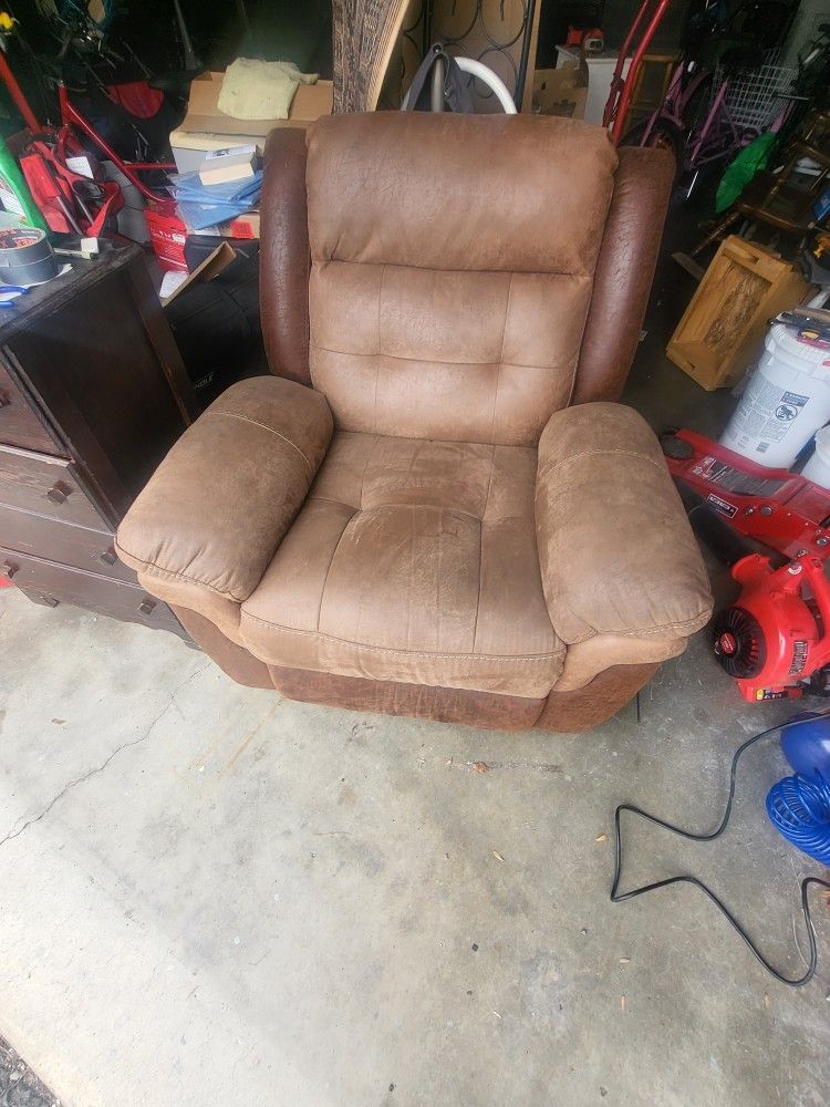Recliner 