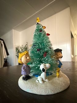 Department 56 Peanuts O’ Christmas Tree #808997 Snoopy Lucy Sally Woodstock