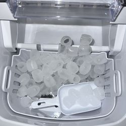 Ice Maker Large Cubes