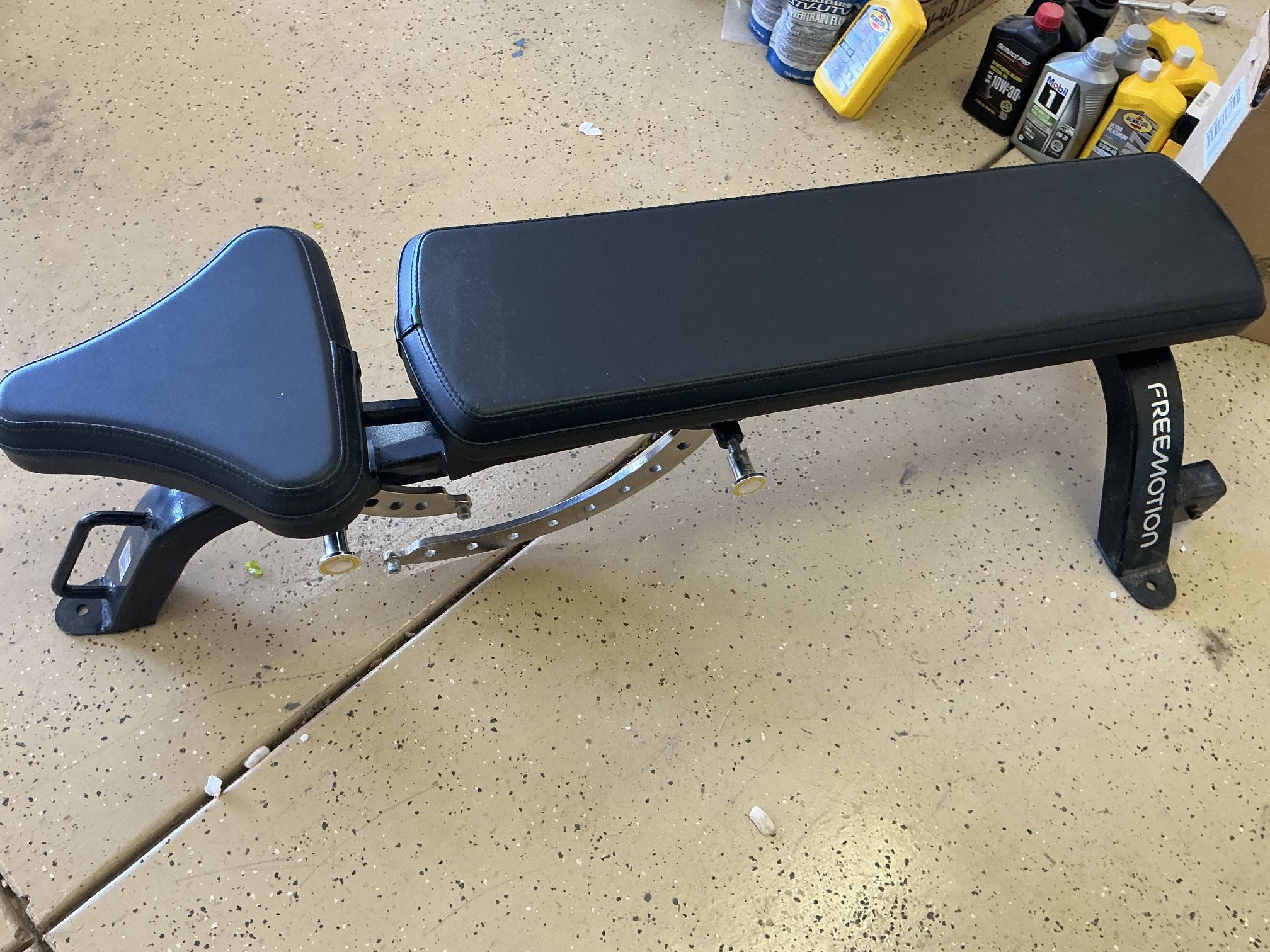 Freemotion Adjustable Weight Bench