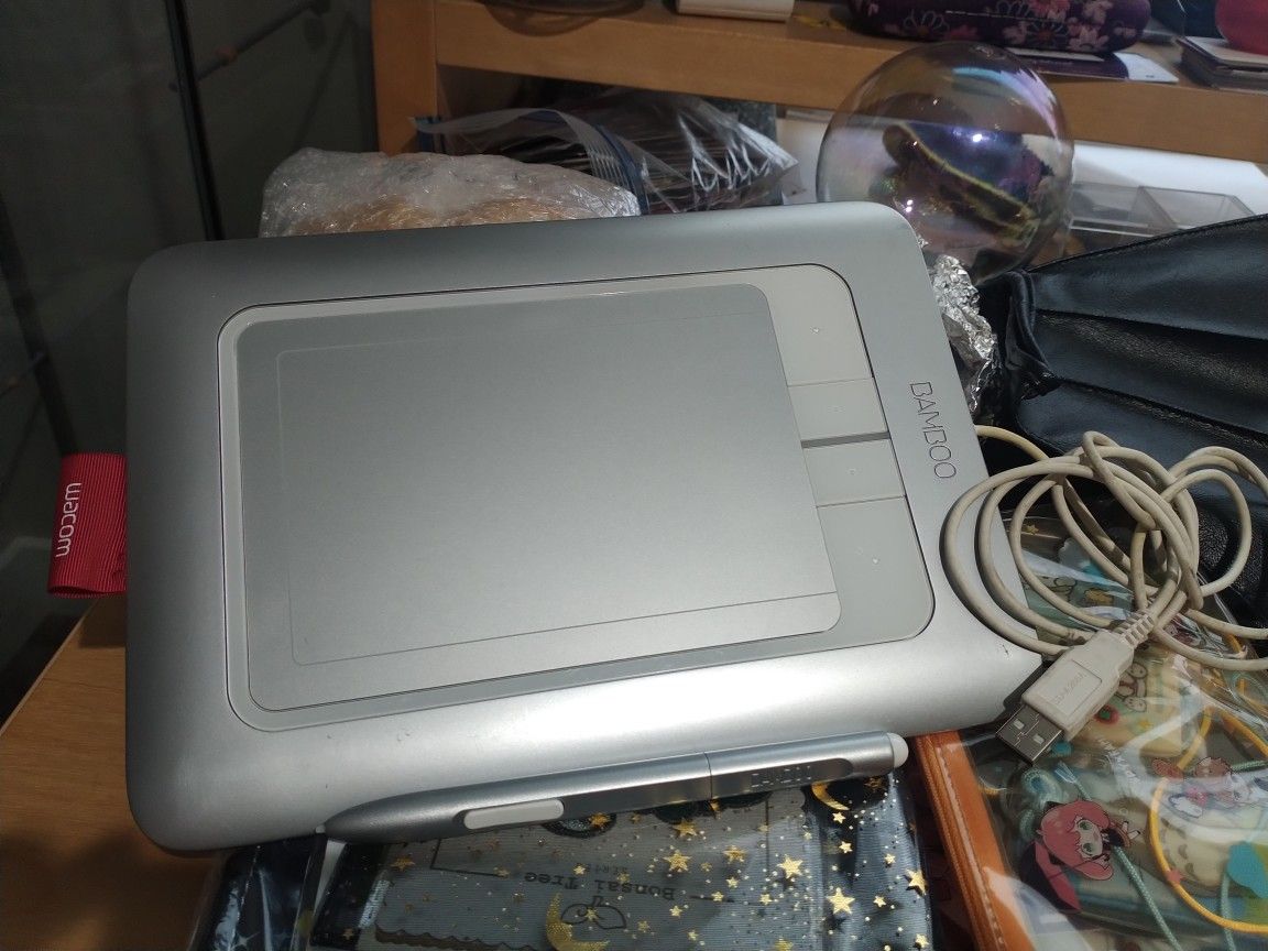 Wacom CTH461 Bamboo Craft Graphics Tablet
