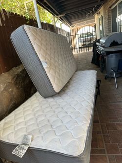 Twins beds
