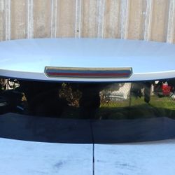 2015-2020 Cadillac EscLade Rear Liftgate Hatch Glass W/Spoiler OEM 