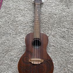 UKULELE 