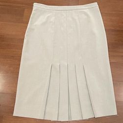 Moda International Gray Skirt with Pleats for Victoria’s Secret