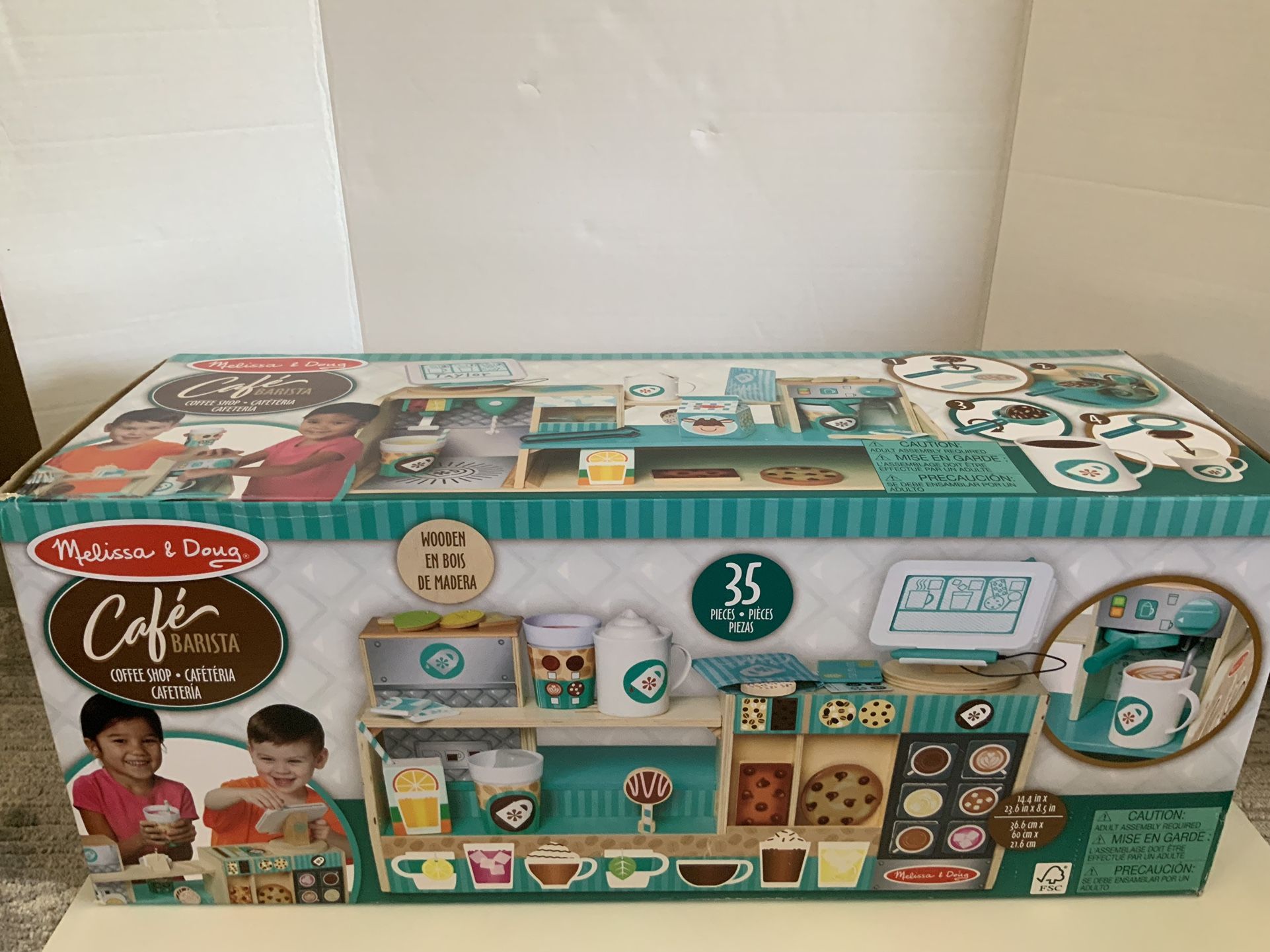 Melissa & Doug Wooden Café Barista Coffee Shop (35 Pieces)