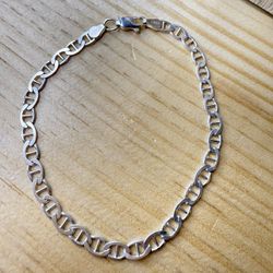 Sterling silver bracelet size 8” 5.1g 4.7mm