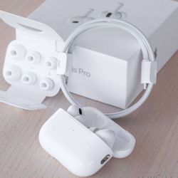 Airpods Pro 2nd Generation with Wireless Charging case (USB-C)