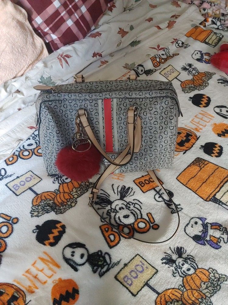 Guess Hand Bag