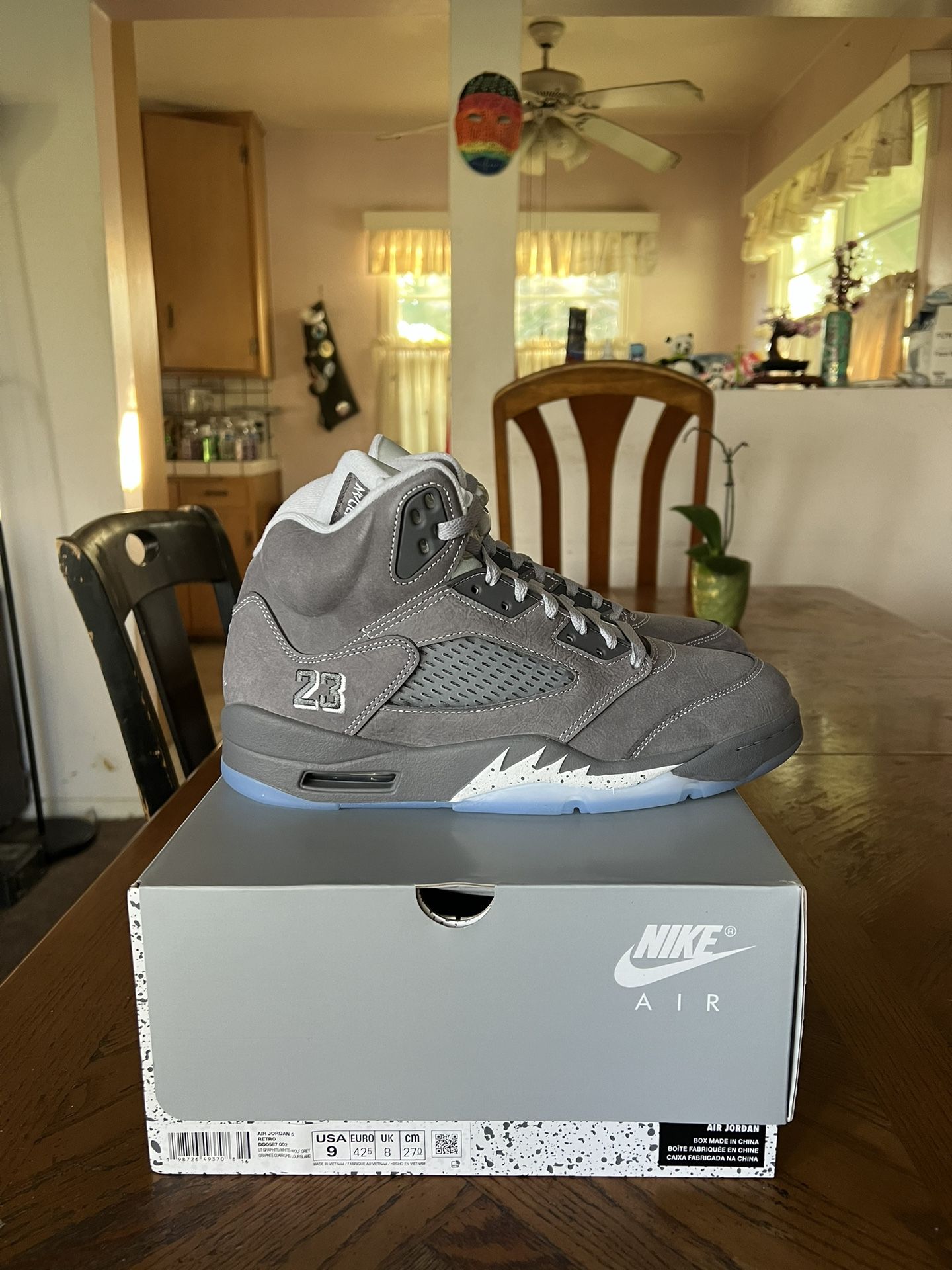 Jordan 5 Retro Wolf Grey (2026) Size 9