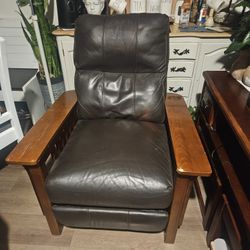 Leather Pushback Recliner
