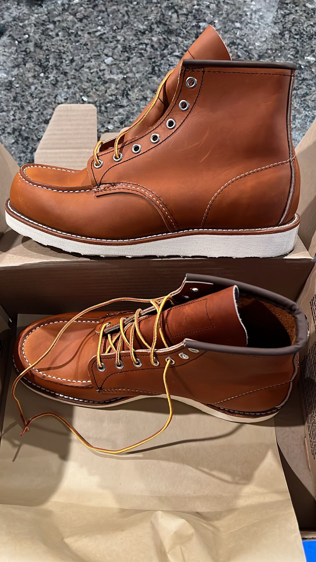 875 Redwing Boots Size 10E
