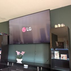 LG TV / entertainment