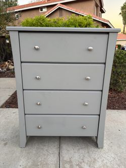 Gray Modern Dresser Chest of Drawers Furniture Good Condition