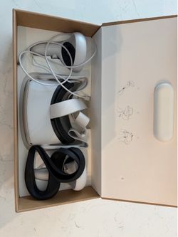 Meta Quest 2 — Advanced All-In-One Virtual Reality Headset