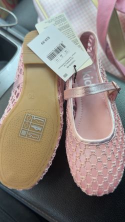 Girl shoes