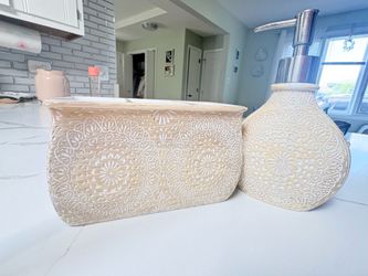 Bathroom set