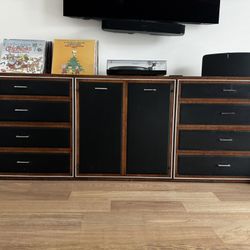 Vintage Dresser – Big Daddy’s Antiques