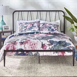 New Queen Size Modern Black Sturdy Metal Bed