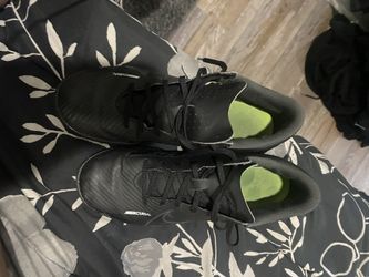 Nike turf shoes