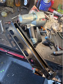 Framing nailer