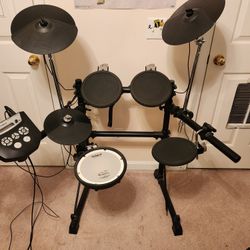 Roland V-Drums Electronic Drum Set