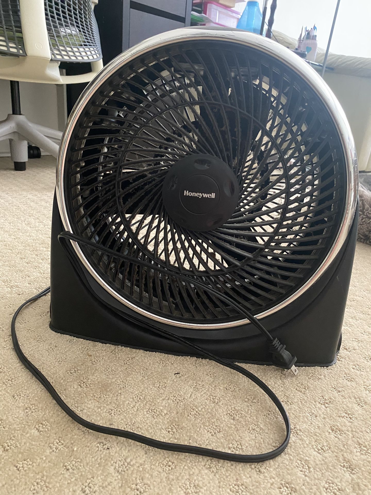 Fan - Mini Desktop Mount Wall Fan