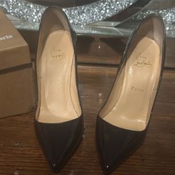 Christian louboutin 600