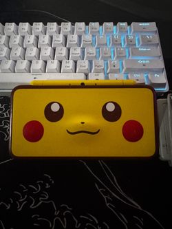 Pikachu 2DS XL