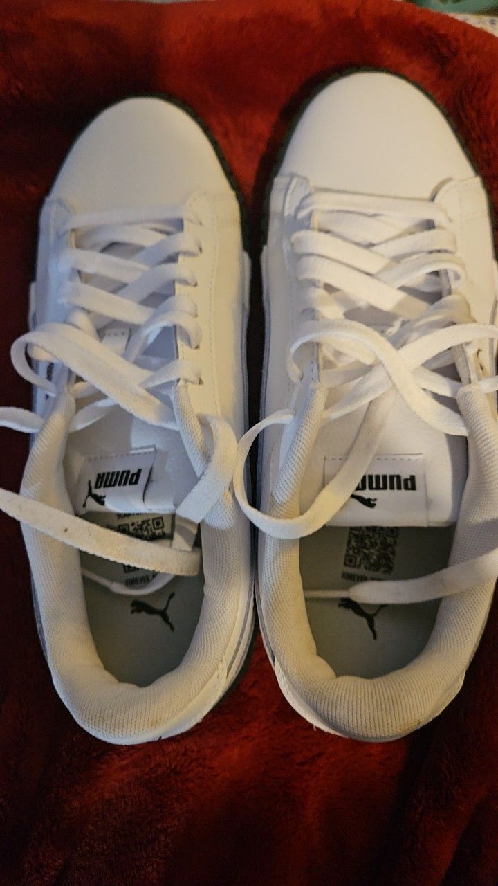 Puma Tennis Shoes