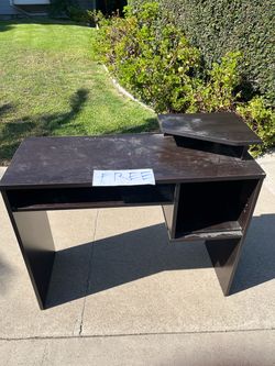 Free desk