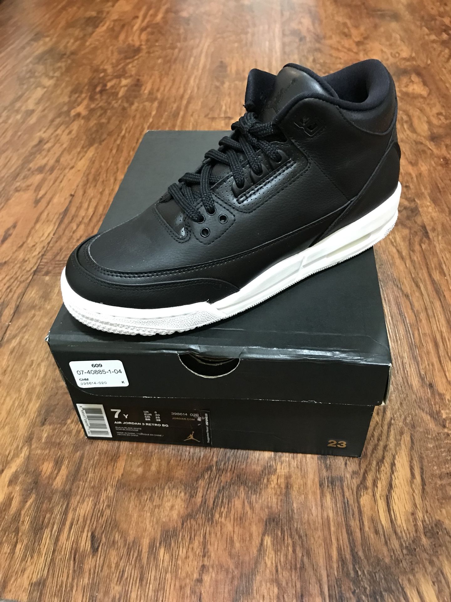 Jordan 3 “Cyber Monday” Brand New Size 7