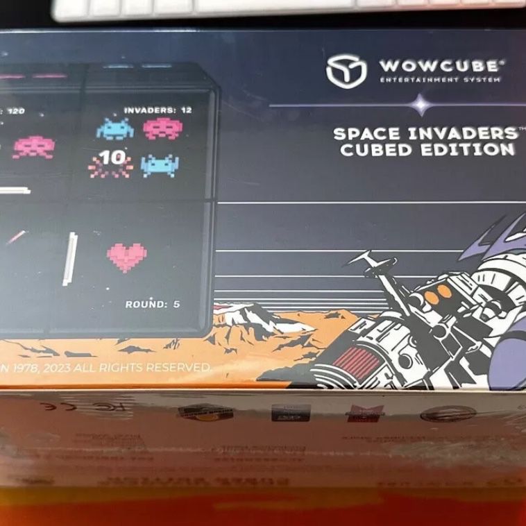 Wowcube Space Invader Edition 