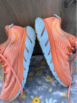 HOKA