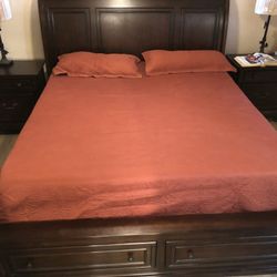 5 Piece Dark Wood KING sized Bedroom Set