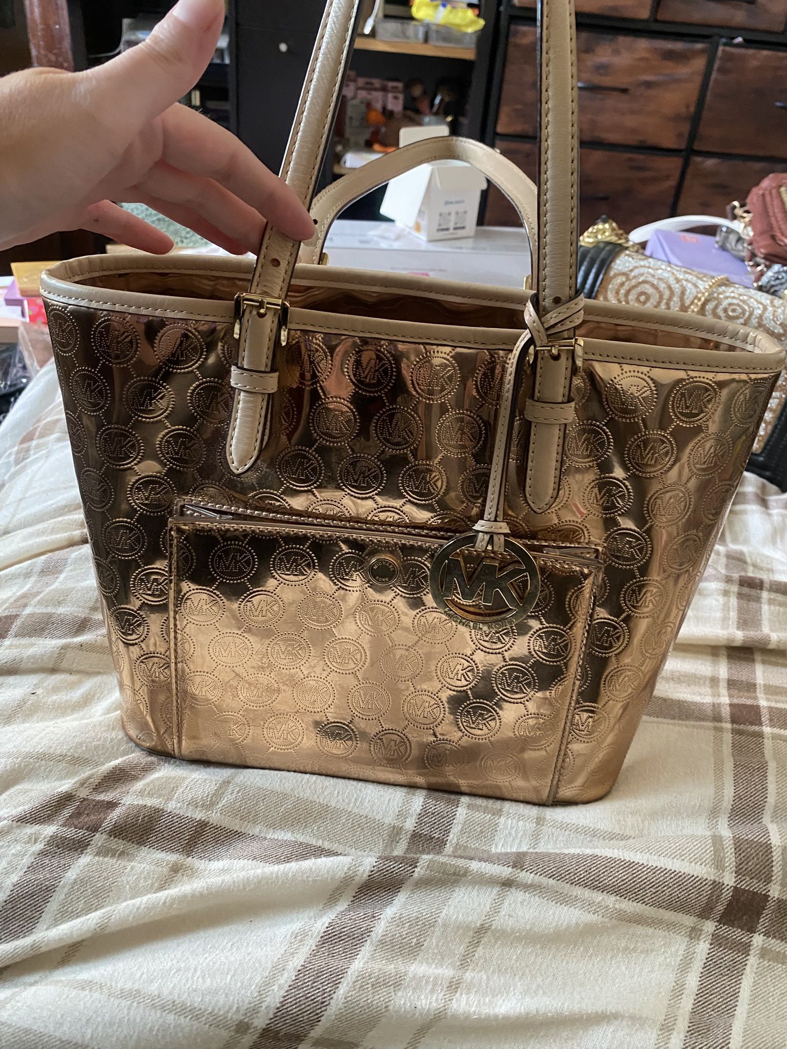 Michael Kors Rose gold