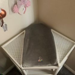 Baby Diaper Changing Table