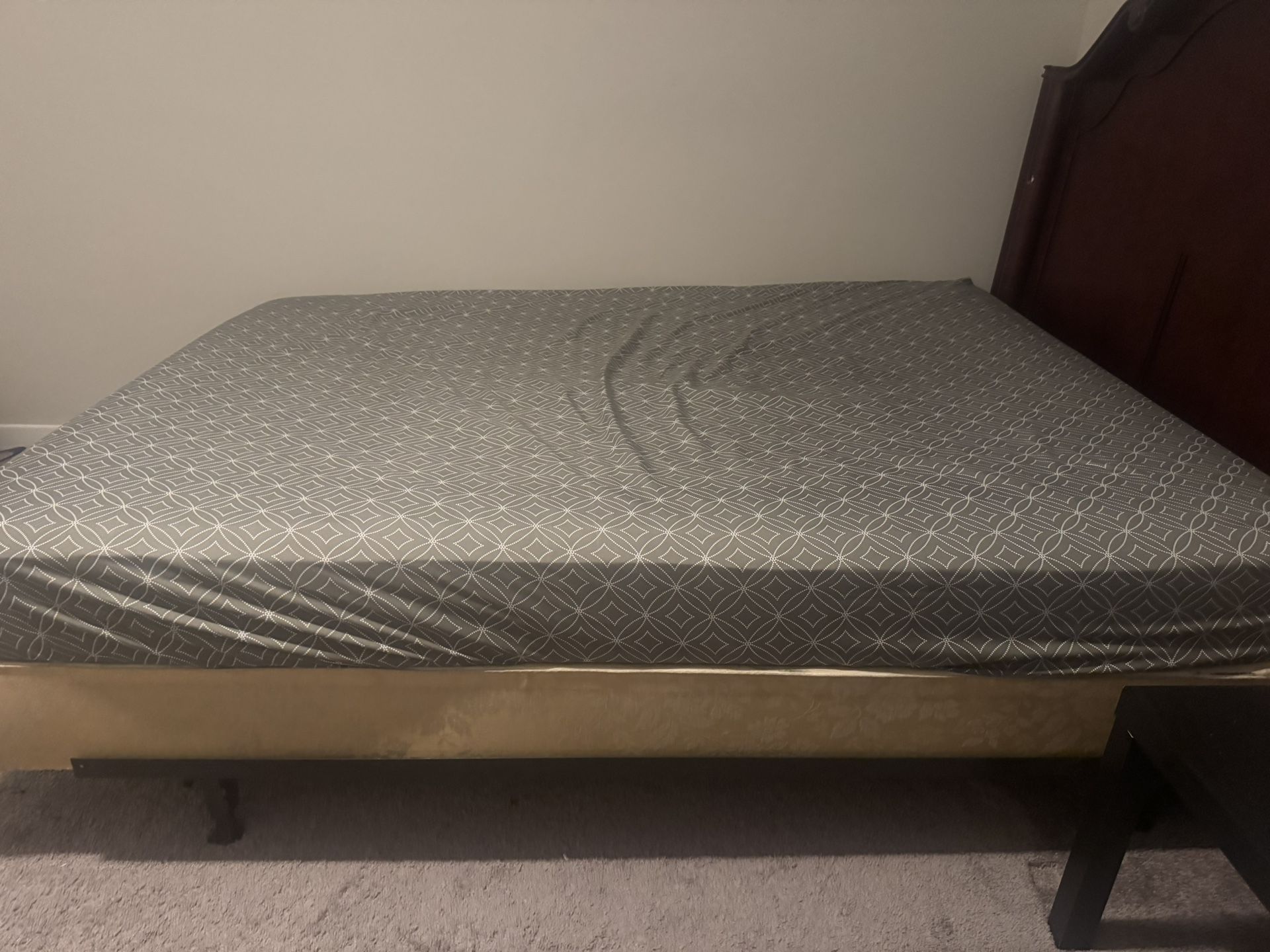 Queen Bed Frame + Wooden Headboard + Free Box Spring&Mattress