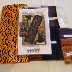 Topsy Turvy Witches Table Runner Kit