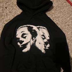 black hoodie 