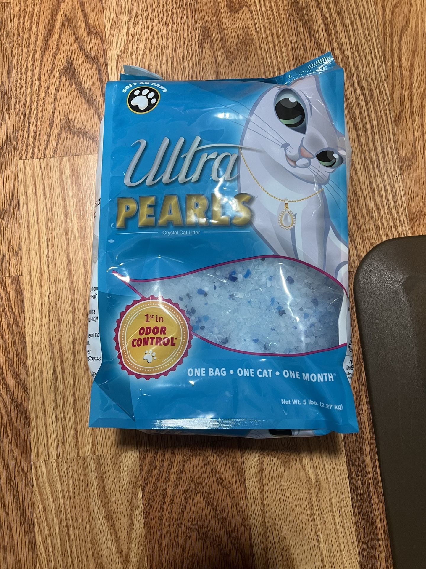 New Ultra Pearls Cat Litter - 99.9% Dust Free, Low Tracking, Soft on Paws, Fragrance Free - 5 Lbs.