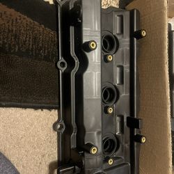   Nissan Infiniti Driver and passenger  Side Valve Cover  