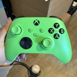 Xbox Wireless Controller – Green/White Custom Color – For Xbox One / Series X|S