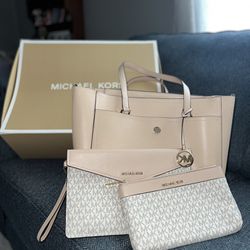 Michael Kors- Maisie Large Pebbled Leather 3-in-1 Tote Bag