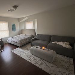 Serta Light Gray 90” Pullout Sleeper Sofa