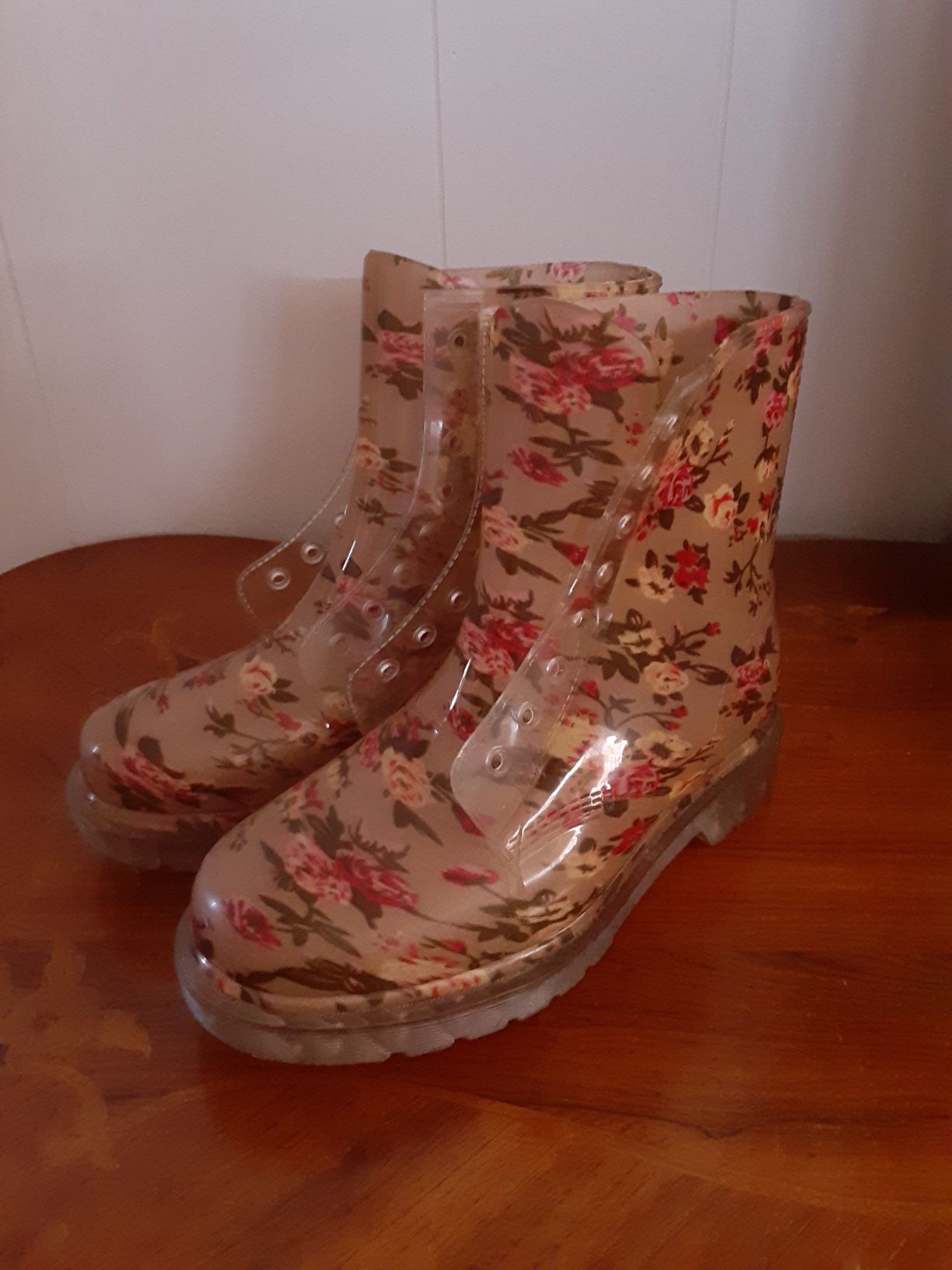 Lace up floral rain boots size 7.5