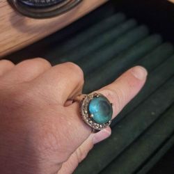 Antique Sterling Silver Ring Size 9 with large Natural Stone