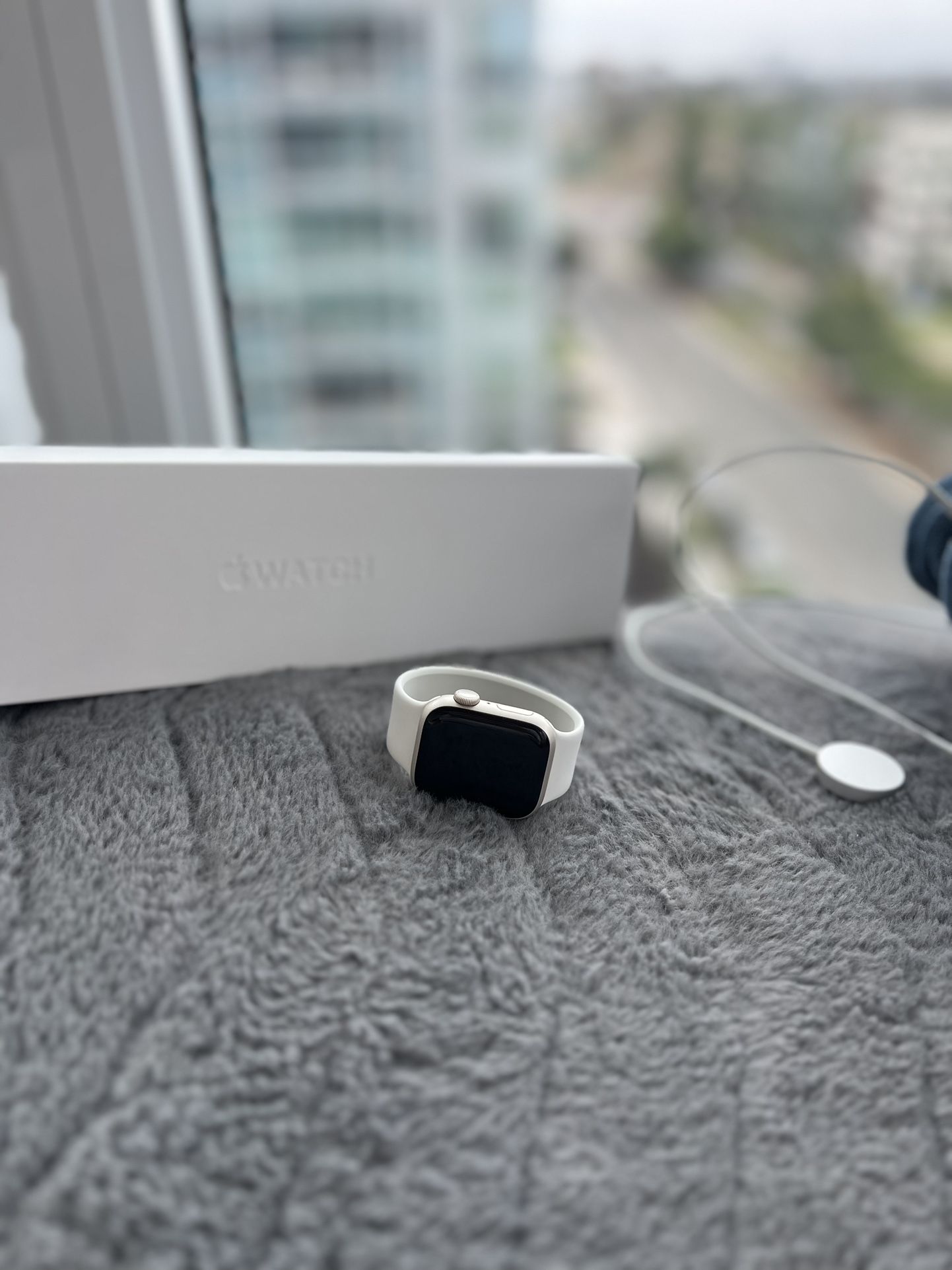 Apple Watch Series 7 Starlight