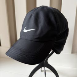 Nike unisex fleece lined ear flap cap never worn 🧢 